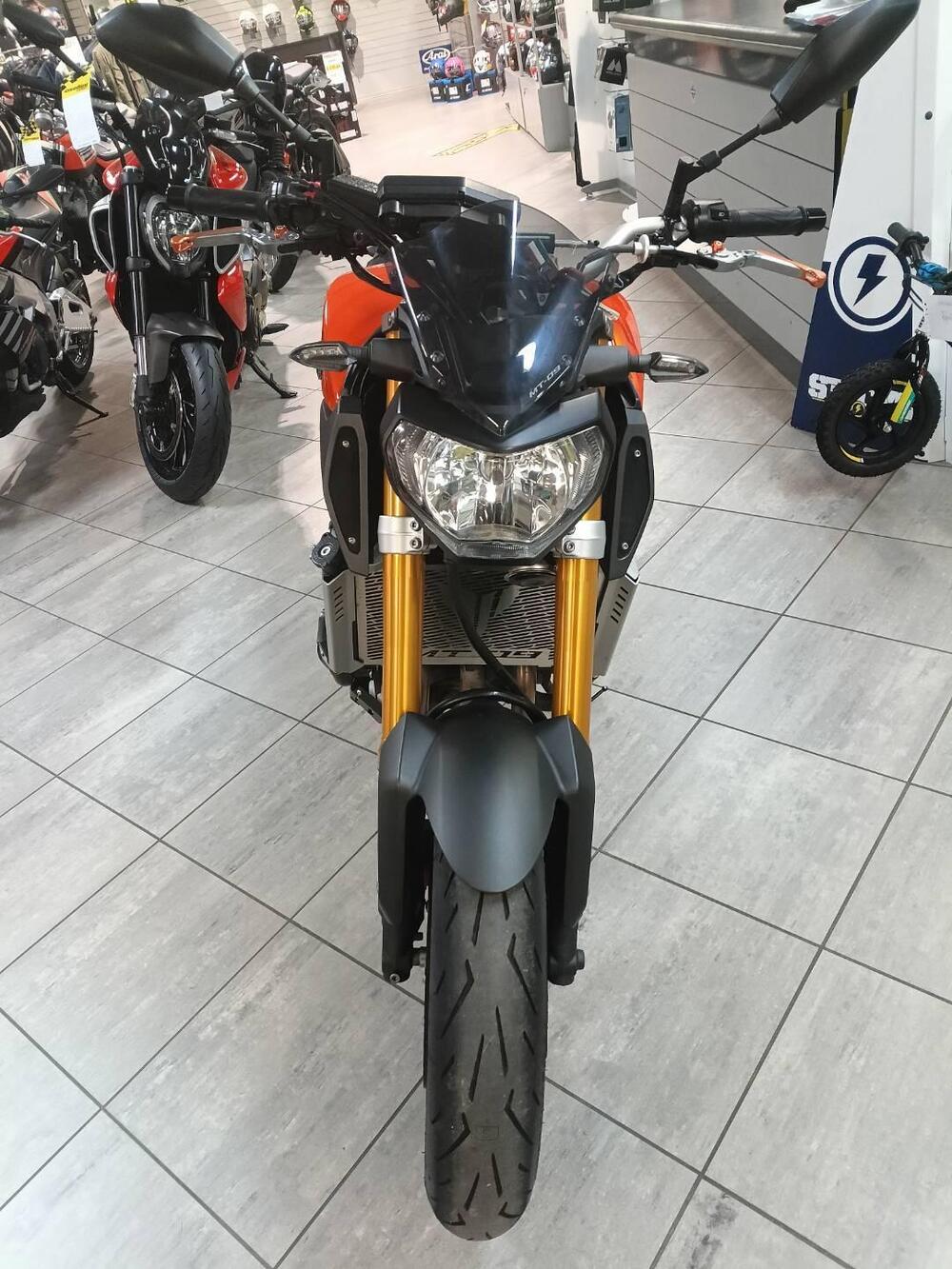 Yamaha MT-09 (2013 - 15) (7)