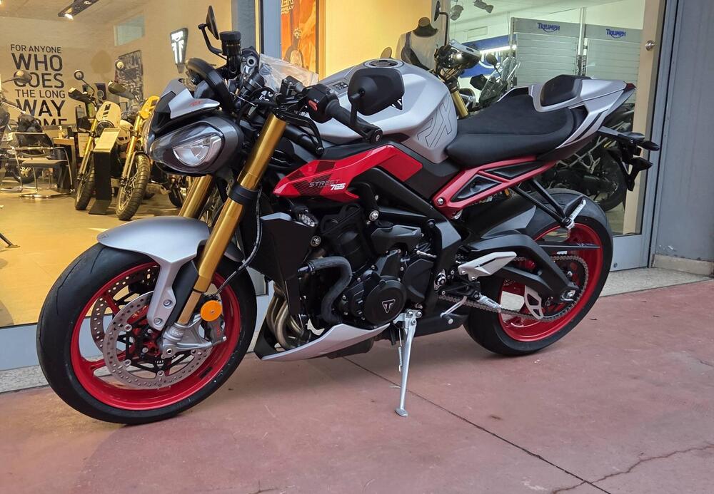 Triumph Street Triple 765 RX (2026) (7)