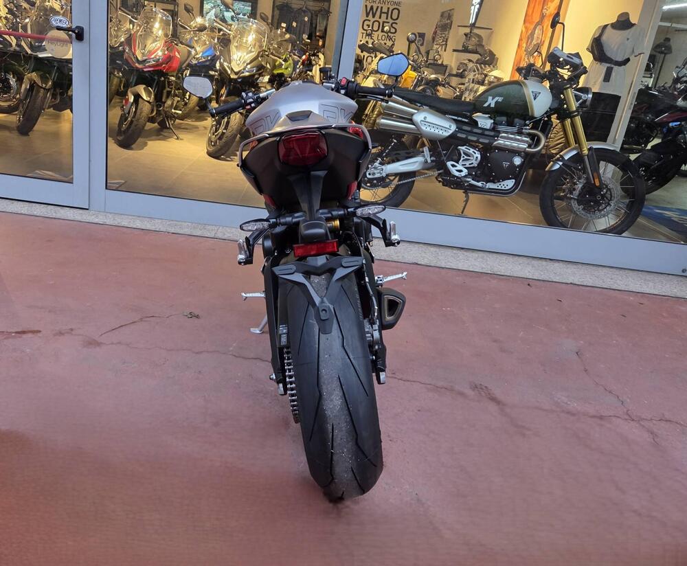 Triumph Street Triple 765 RX (2026) (12)