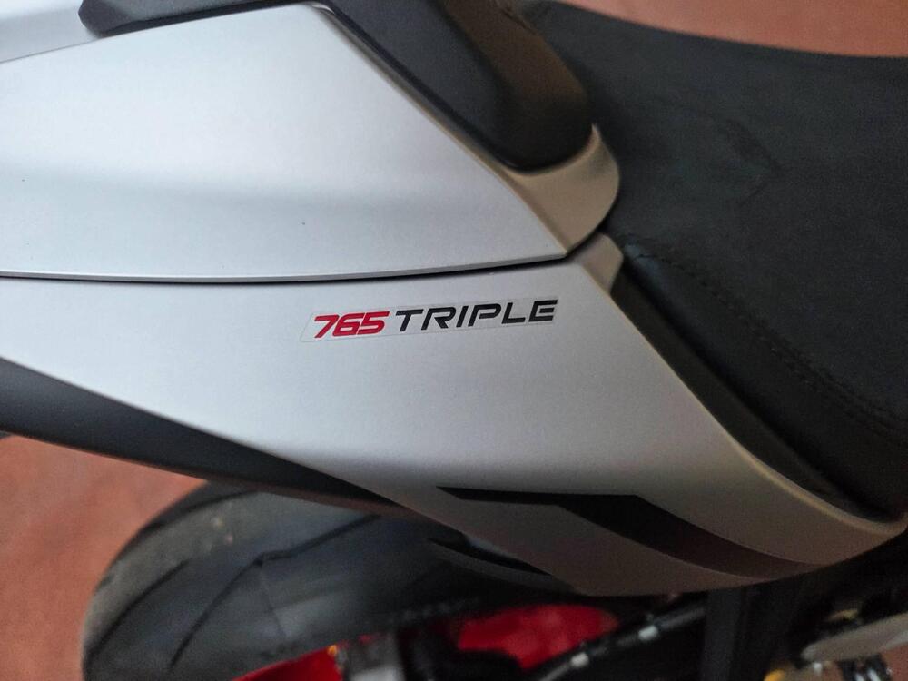 Triumph Street Triple 765 RX (2026) (14)