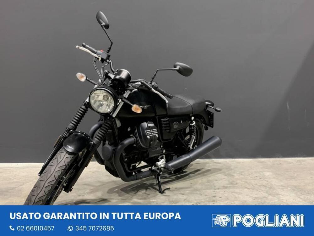 Moto Guzzi V7 III Stone (2017 - 20) (3)