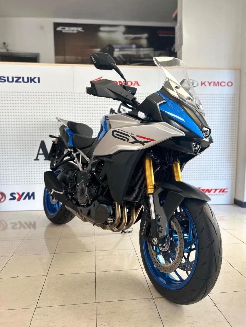 Suzuki GSX-S1000GT (2022 - 24) (4)