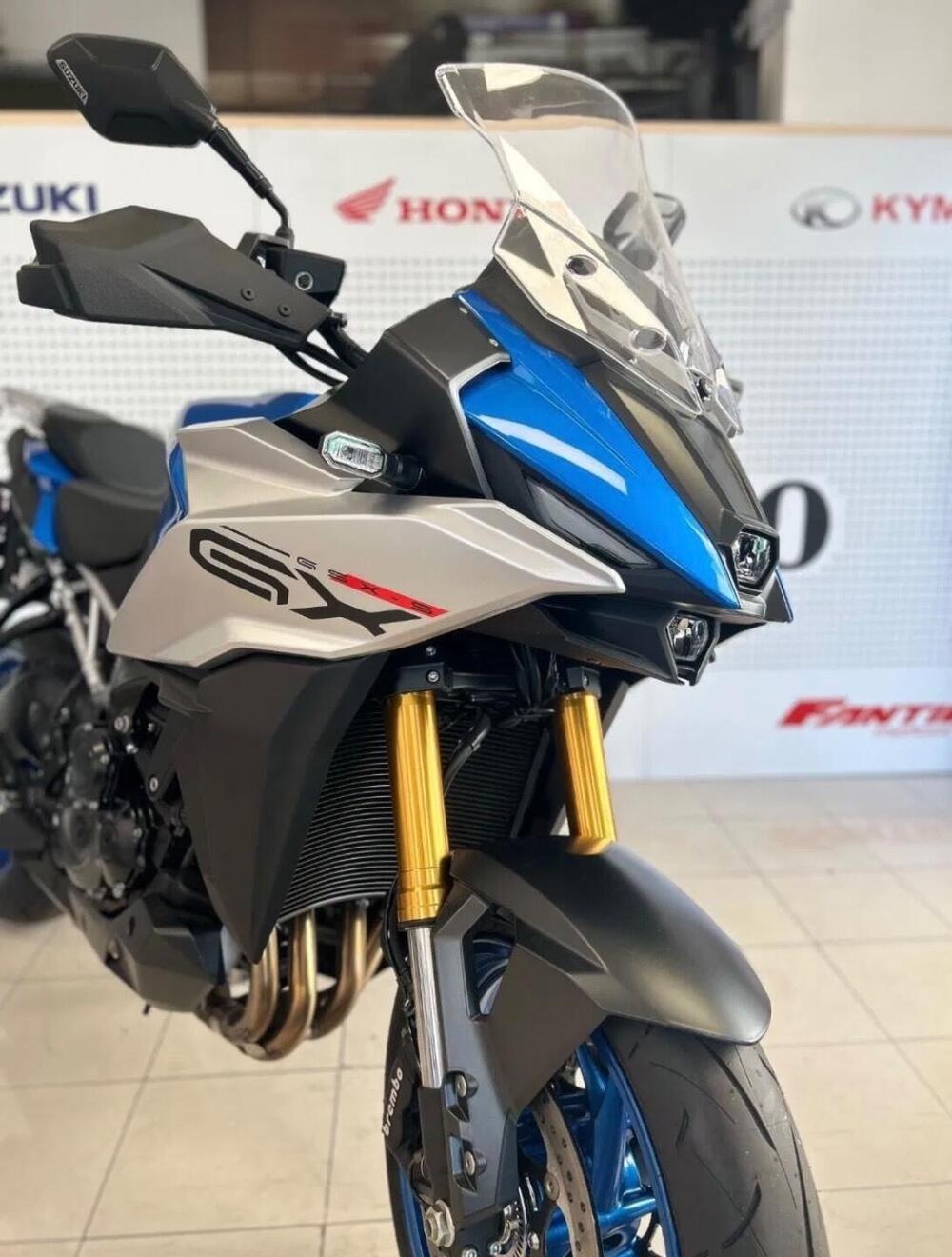 Suzuki GSX-S1000GT (2022 - 24) (7)