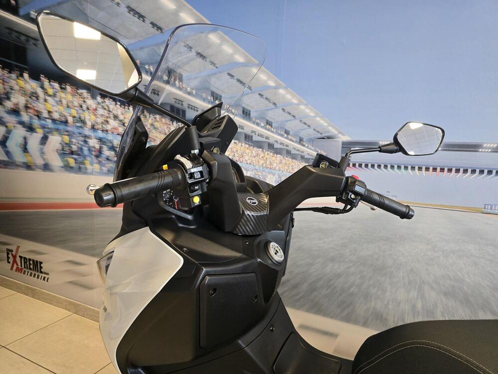 Sym Joymax 300 Z+ (2021 - 24) (12)