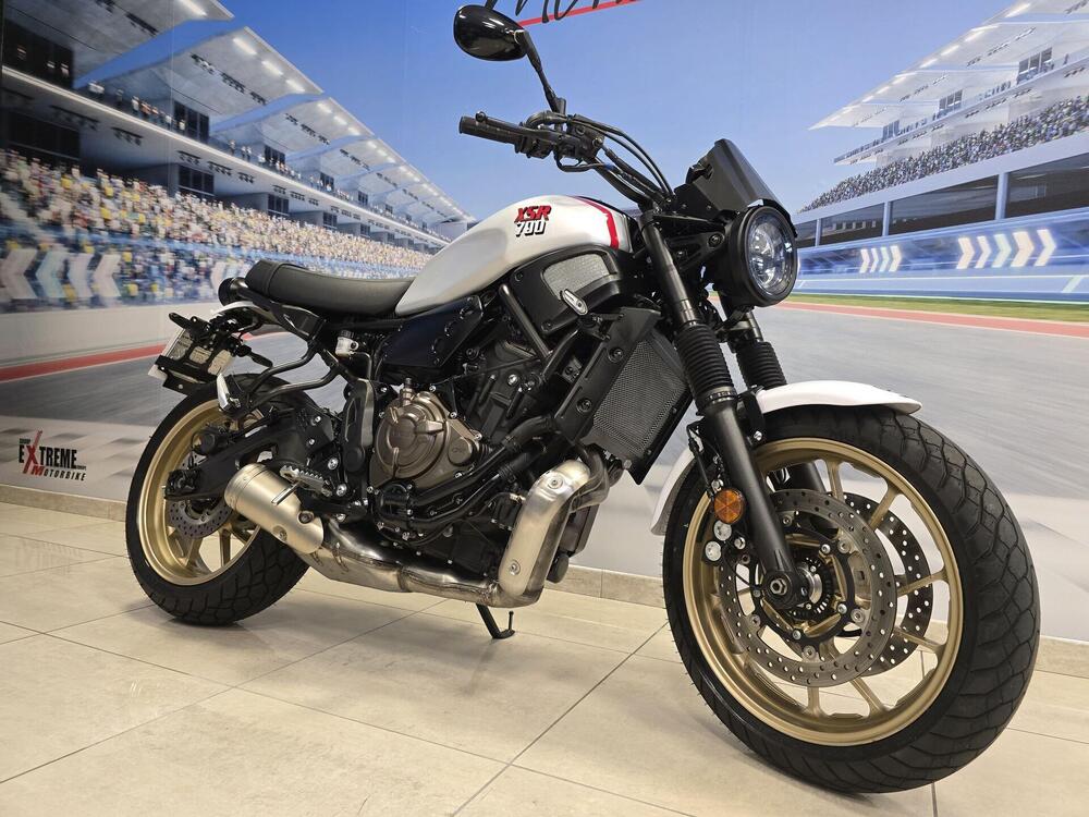 Yamaha XSR 700 XTribute (2022 - 24) (14)