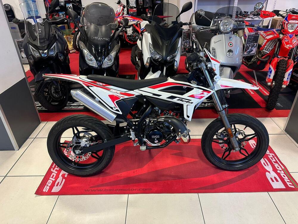 Betamotor RR 50 Motard (2021 - 25) (2)