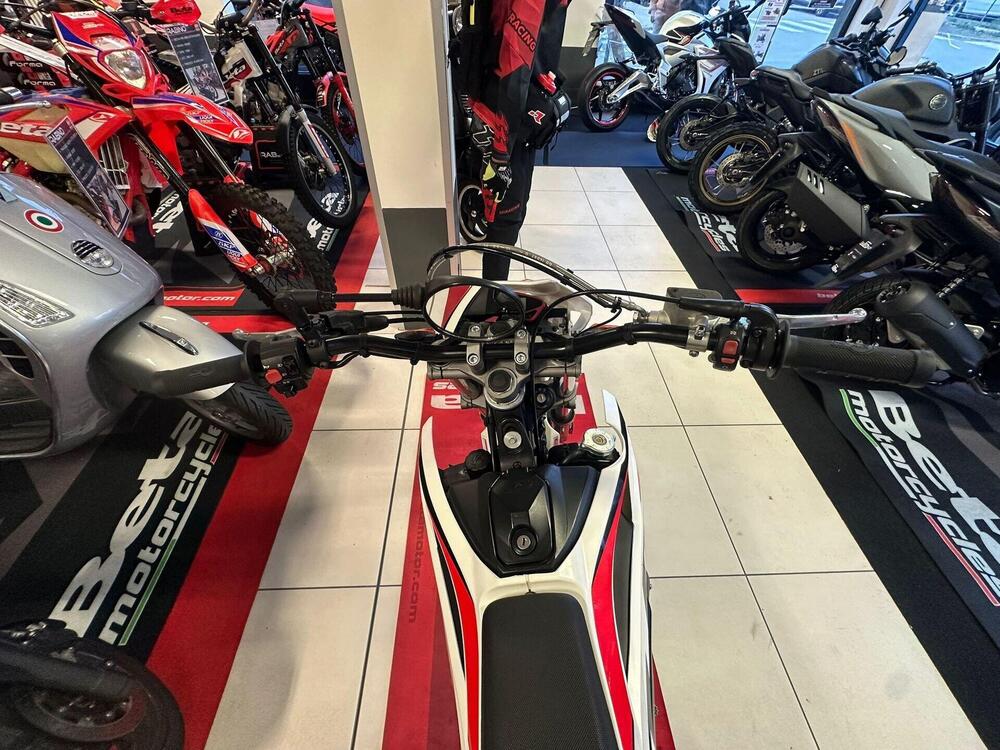 Betamotor RR 50 Motard (2021 - 25) (11)