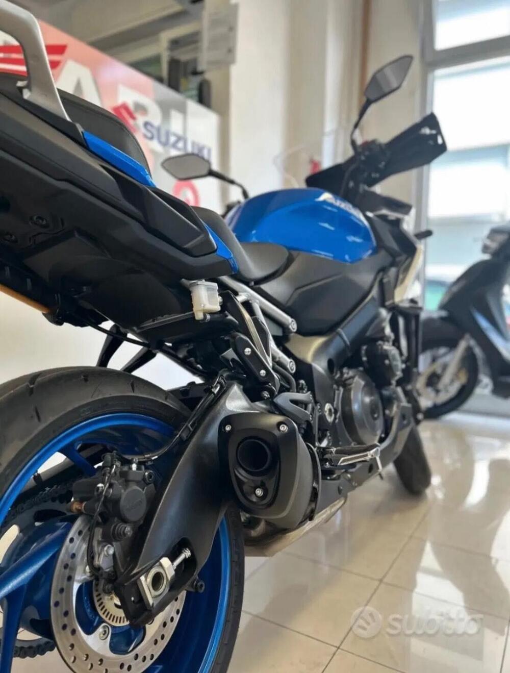 Suzuki GSX-S1000GX (2024 - 25) (9)