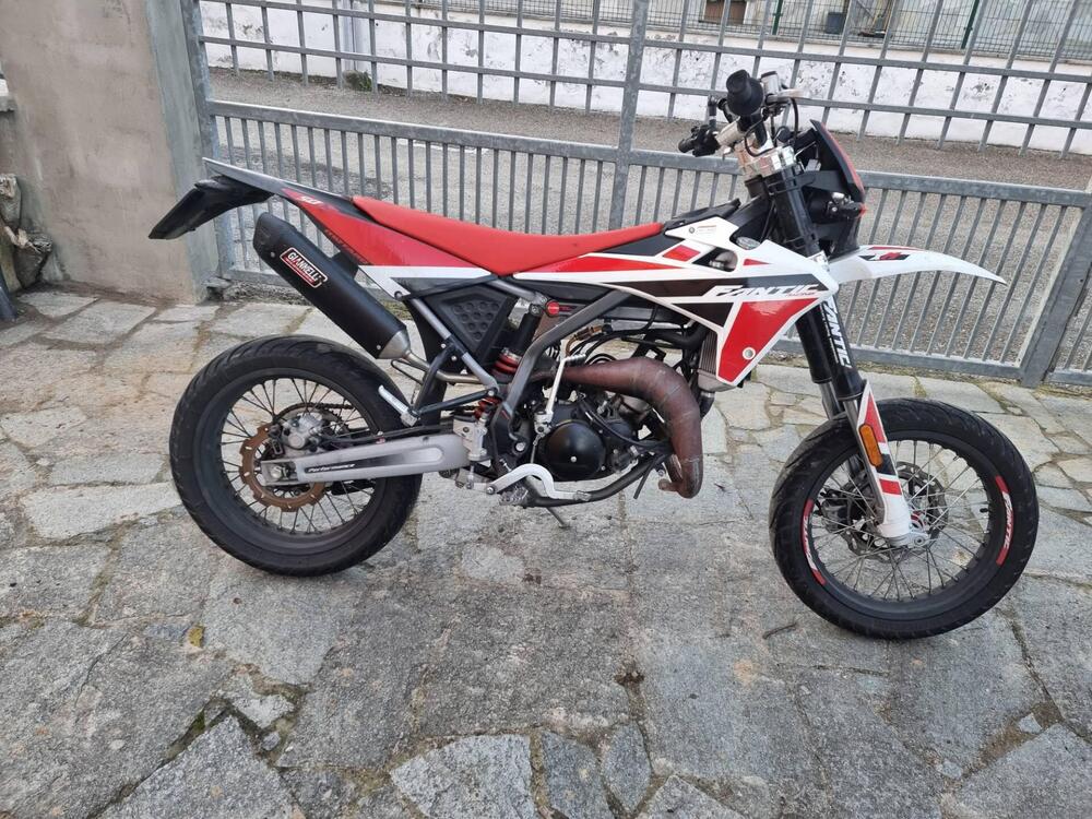 Fantic Motor Motard 50 Performance 2t (2020) (2)