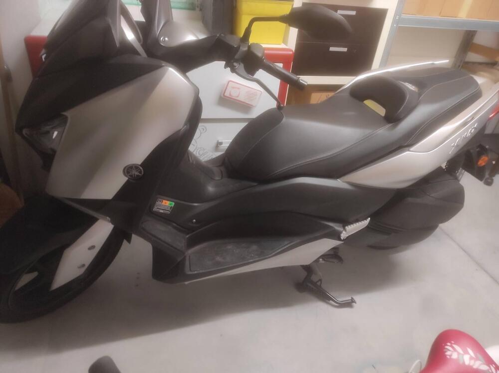 Yamaha X-Max 300 Tech Max (2020) (2)