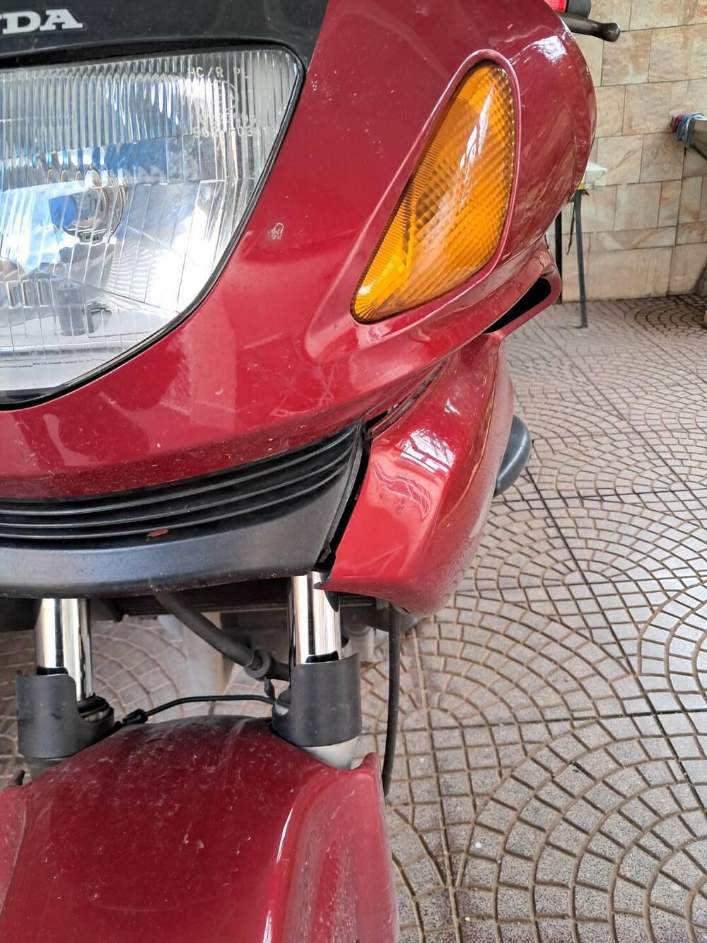 Honda Deauville 650 (1998 - 01) (3)