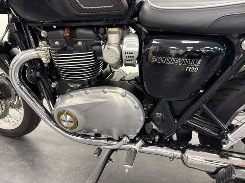Triumph Bonneville T120 (2021 - 25) (9)