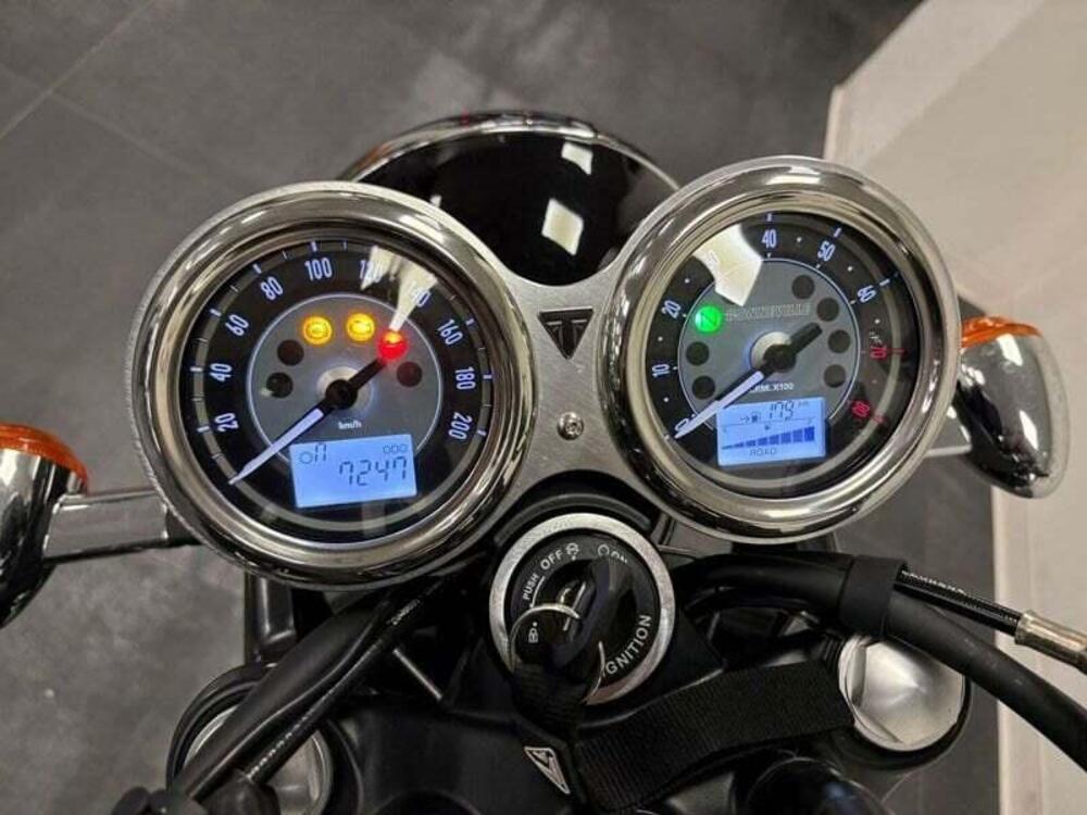 Triumph Bonneville T120 (2021 - 25) (4)