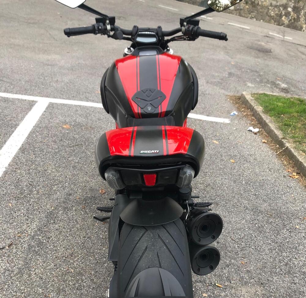 Ducati Diavel 1200 Carbon (2014 - 16) (4)
