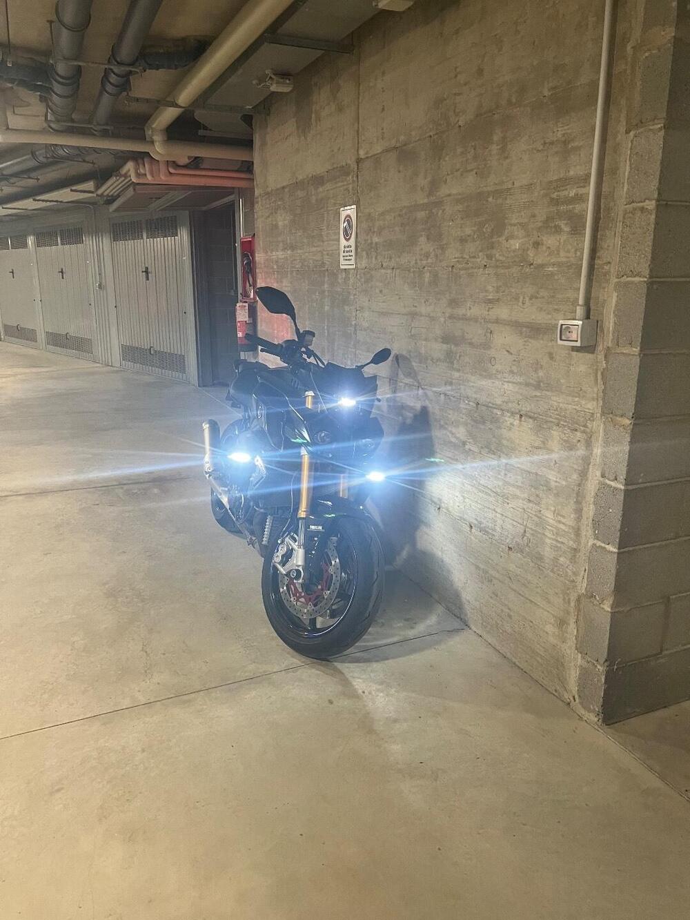 Yamaha MT-10 ABS (2016 - 17) (10)