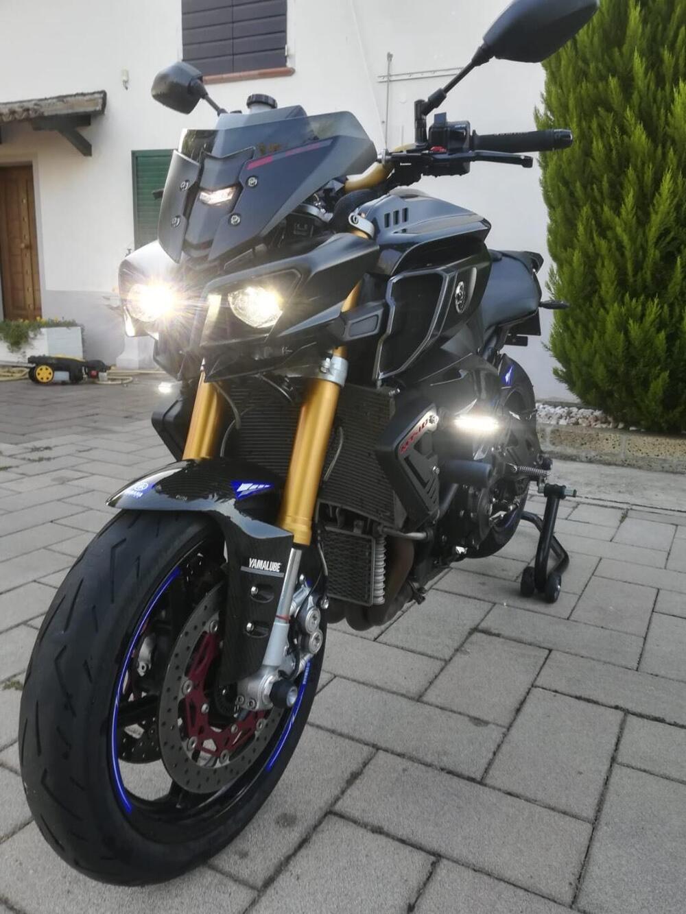 Yamaha MT-10 ABS (2016 - 17) (11)
