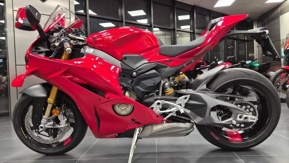 Ducati Panigale V4 S (2025) (2)