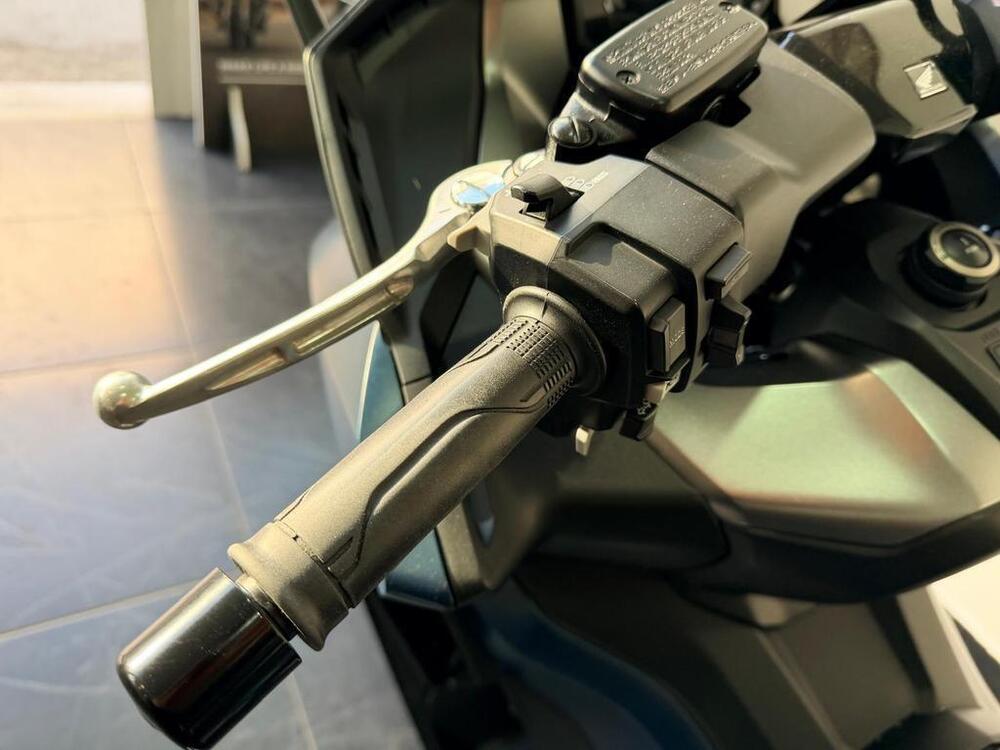 Honda Forza 750 DCT Travel (2021 - 24) (15)