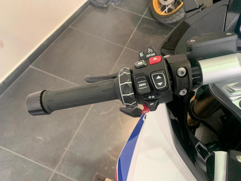 Bmw R 1300 RS (2026) (9)