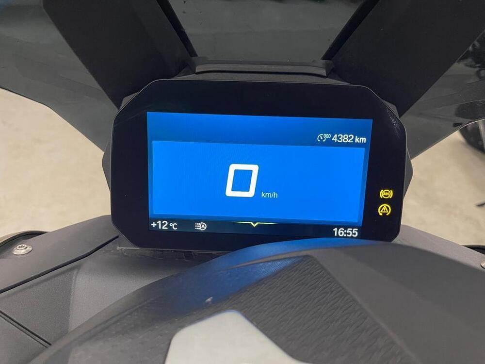 Bmw C 400 X (2025) (7)