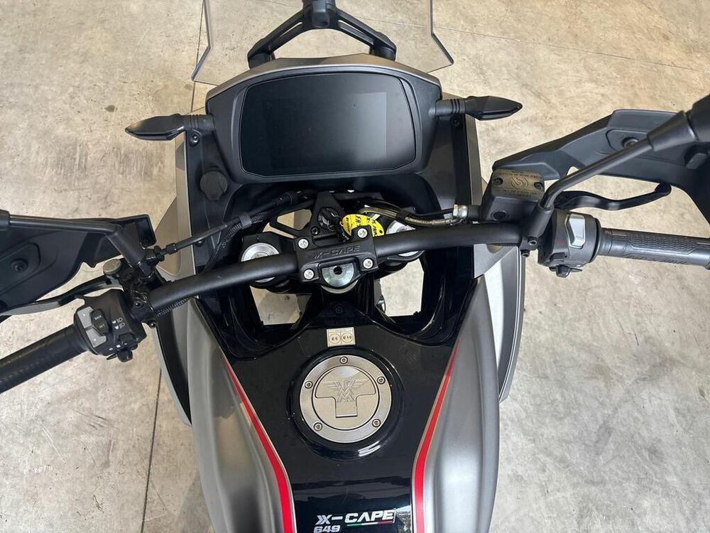 Moto Morini X-Cape 650 (2021 - 26) (7)