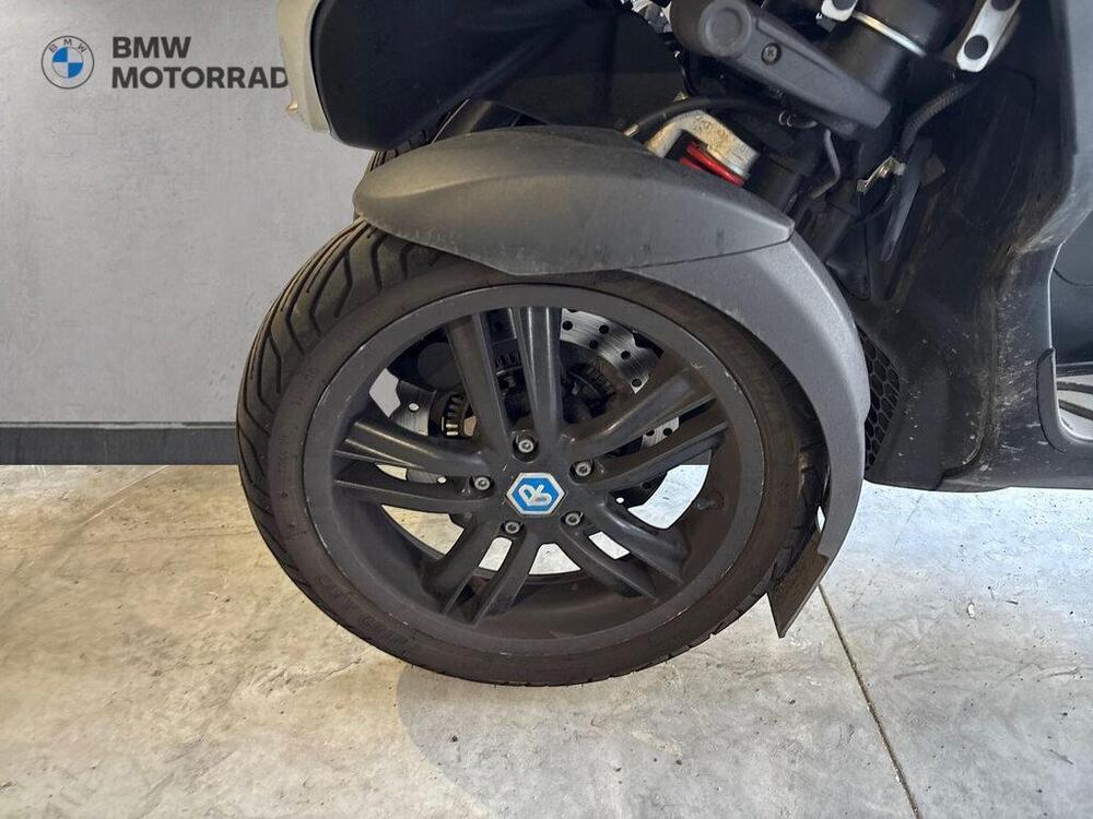 Piaggio MP3 300 ABS Hpe (2021 - 24) (5)