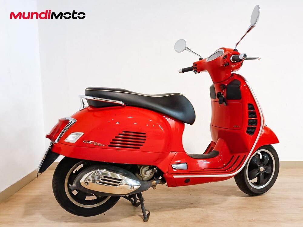 Vespa GTS 310 Supersport (2025) (3)
