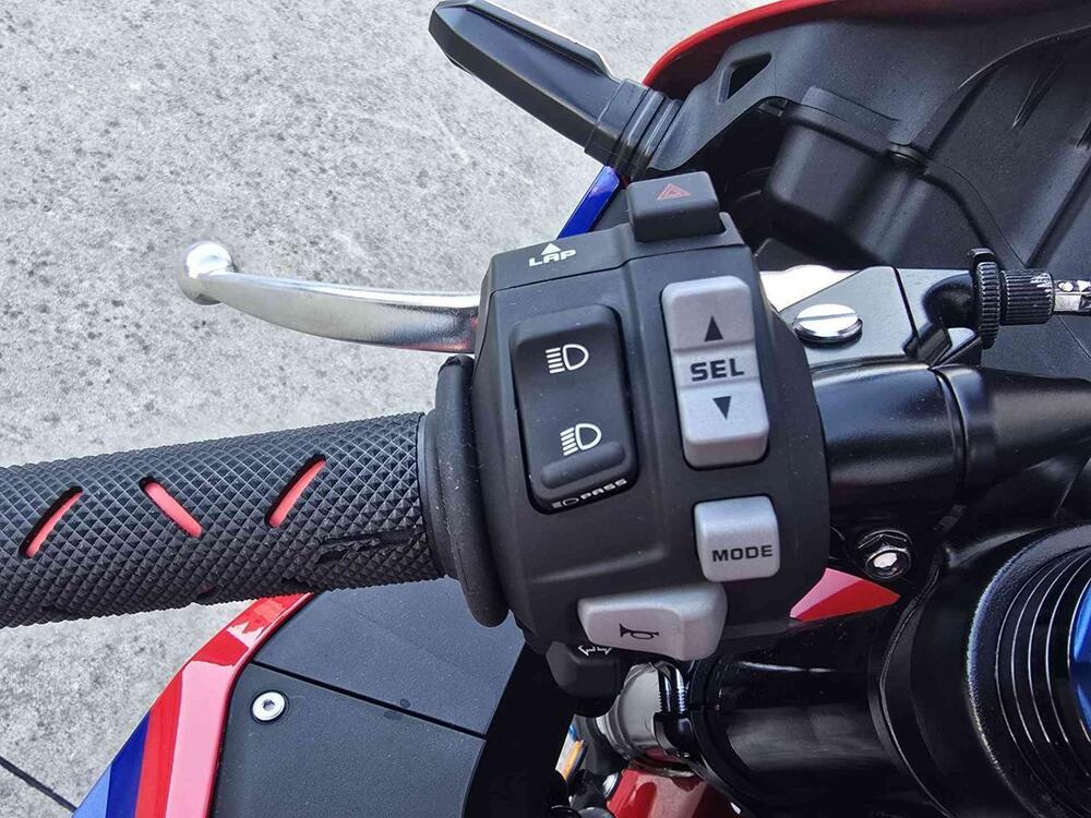 Honda CBR 600 RR (2024 - 25) (13)