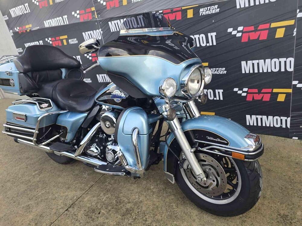 Harley-Davidson 1584 Electra Glide Ultra Classic (2007) - FLHTCU (4)