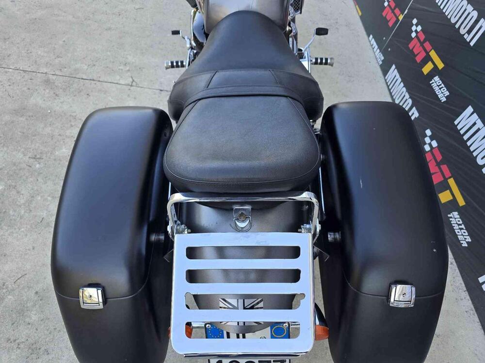 Triumph Rocket 3 Classic (2006 - 11) (11)
