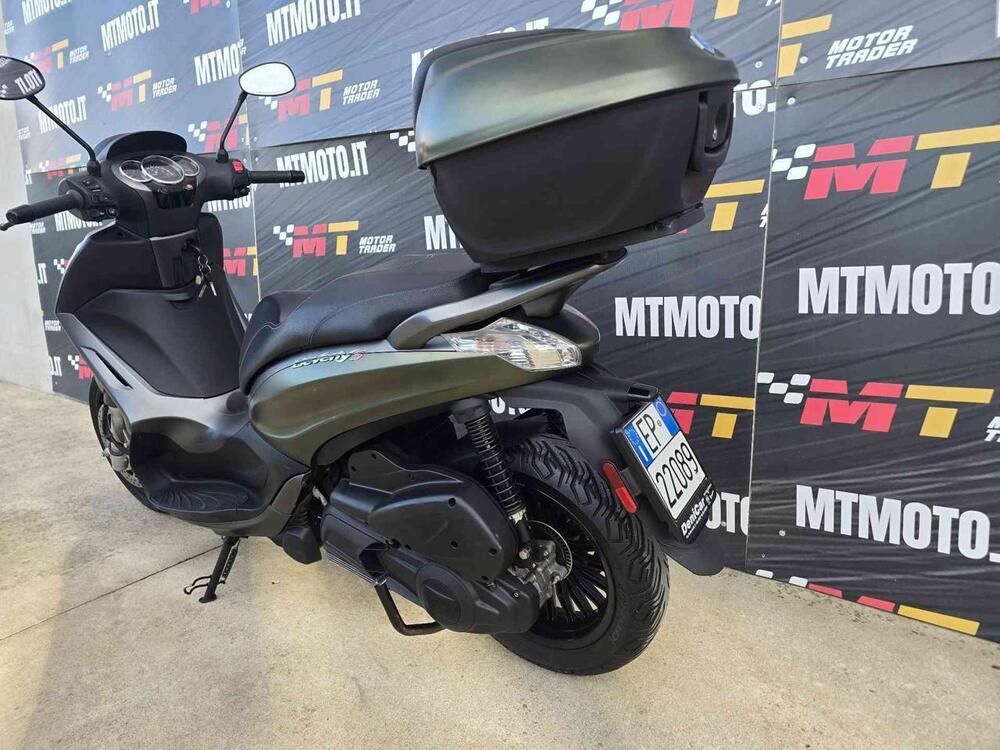 Piaggio Beverly 300 S i.e. ABS-ASR (2016 - 20) (4)