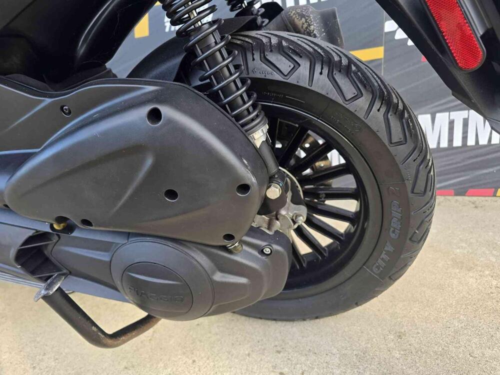 Piaggio Beverly 300 S i.e. ABS-ASR (2016 - 20) (8)