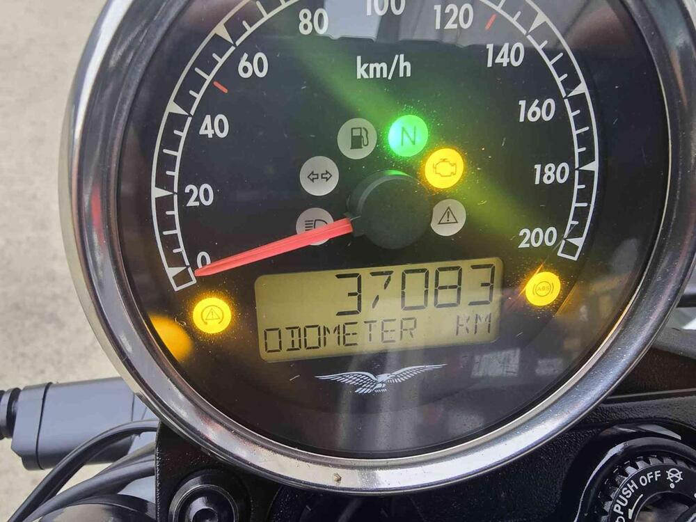 Moto Guzzi V7 III Stone (2017 - 20) (22)