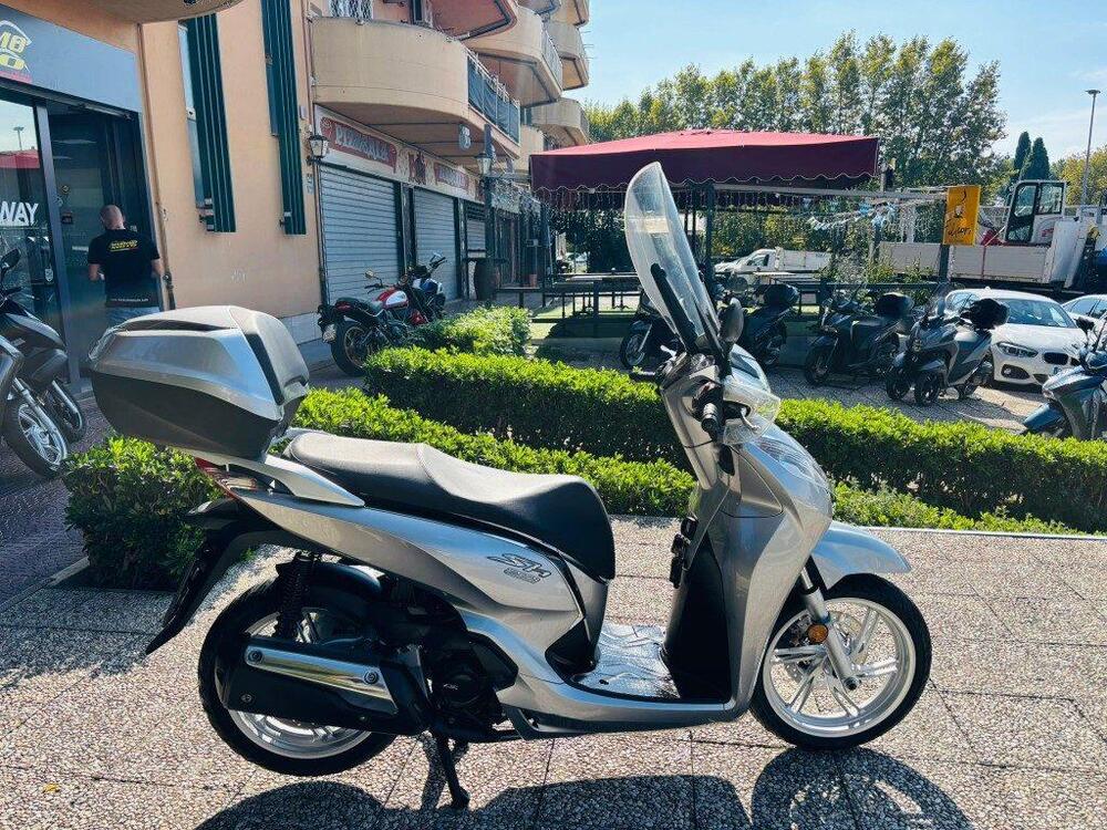 Honda SH 300 i ABS (2016 - 20) (7)