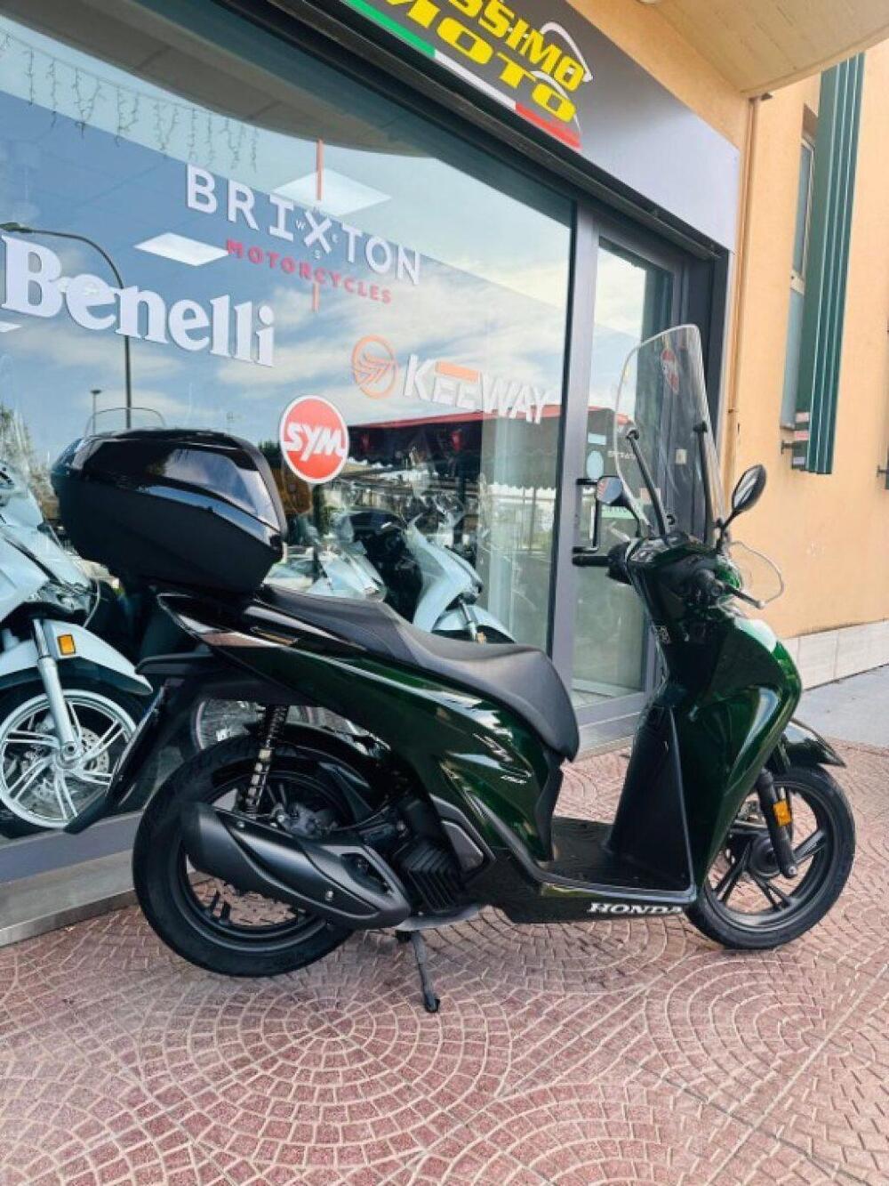 Honda SH 150i (2024 - 25) (6)