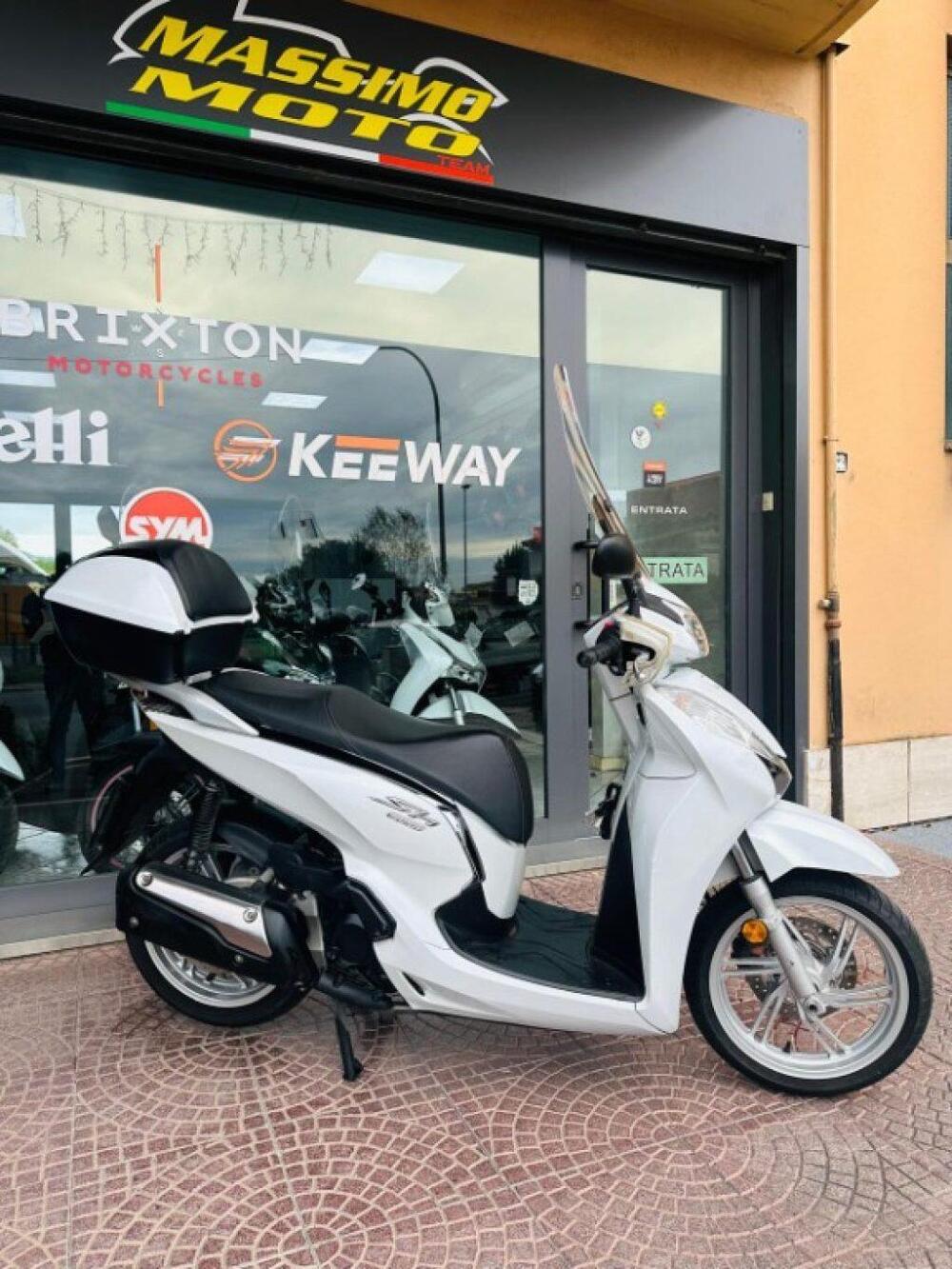 Honda SH 300 i ABS (2016 - 20) (3)