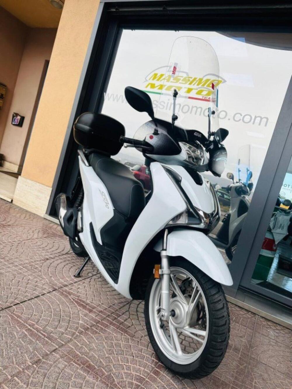 Honda SH 150 i (2017 - 19) (10)