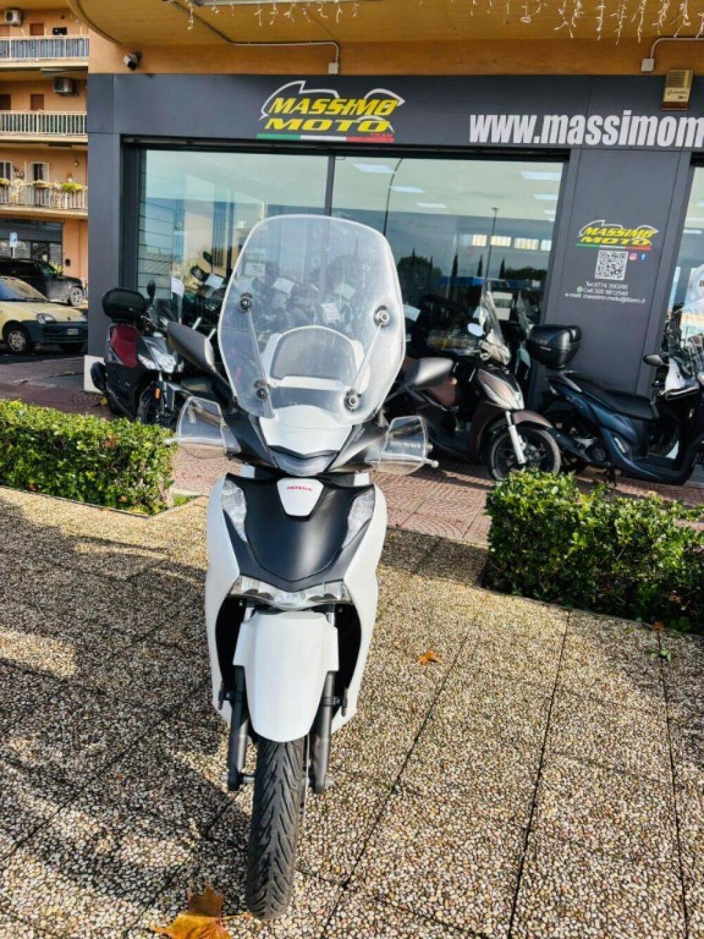 Honda SH 150i (2024 - 25) (7)