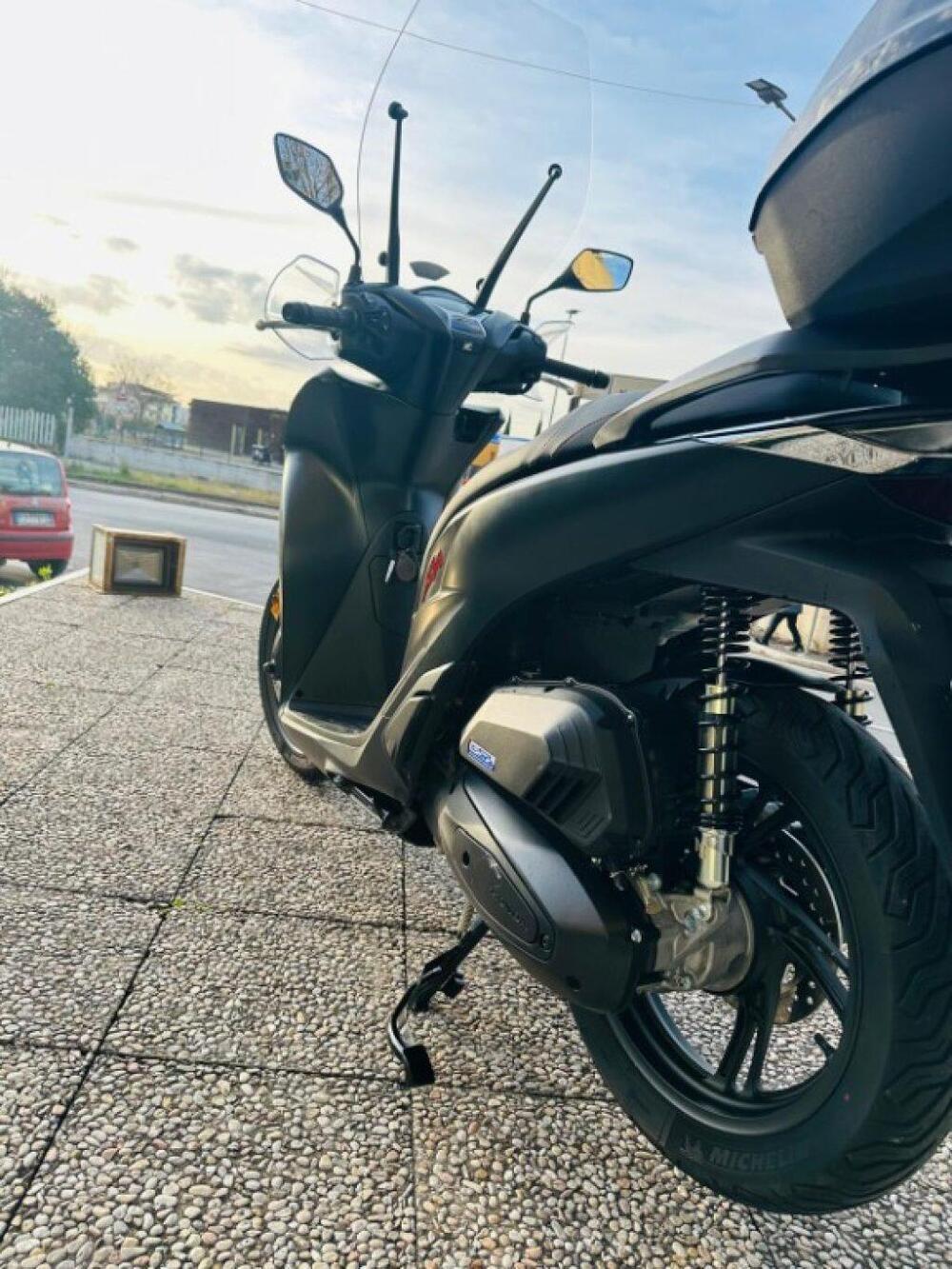 Honda SH 125i Sport (2022 - 23) (11)