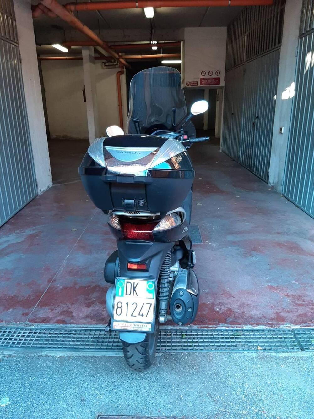 Honda SH 300 i (2006 - 10) (4)