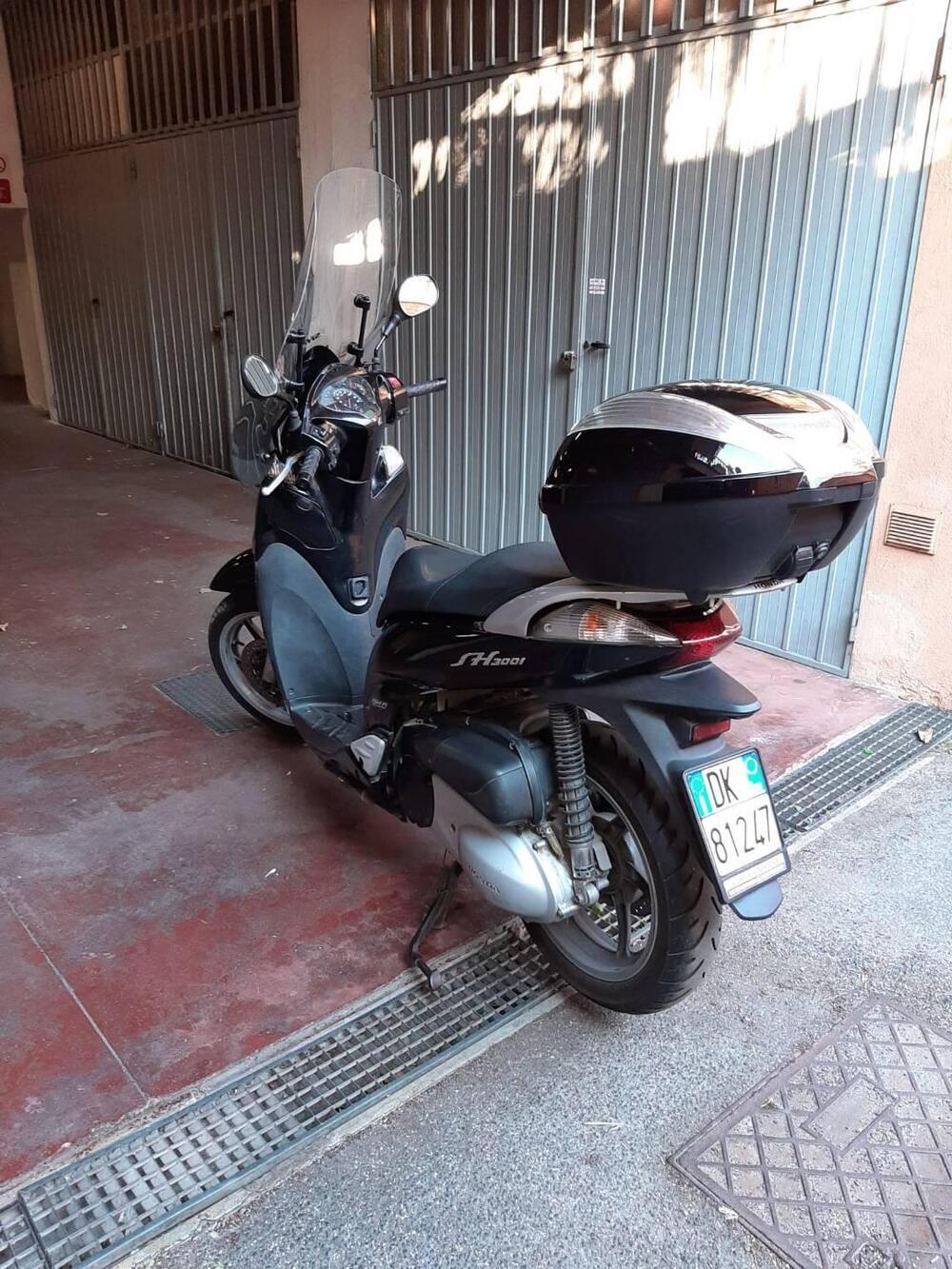 Honda SH 300 i (2006 - 10) (5)