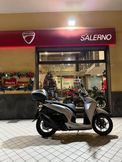 Honda SH 350 (2021 - 24) usata