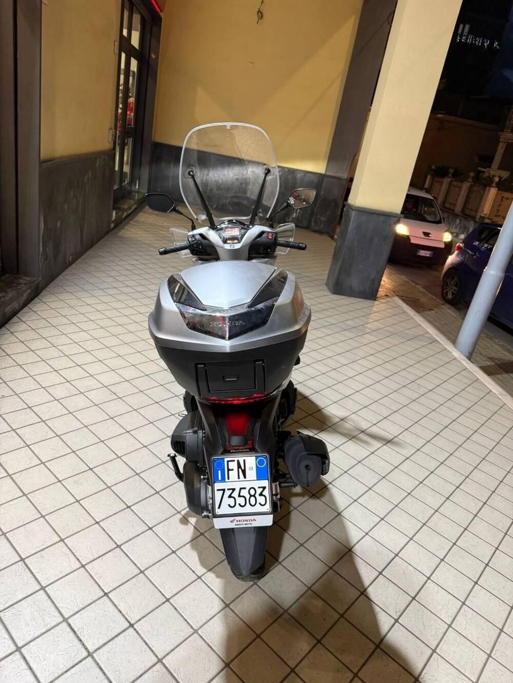 Honda SH 350 (2021 - 24) (3)