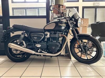 Triumph Street Twin 900 (2021 - 22) usata