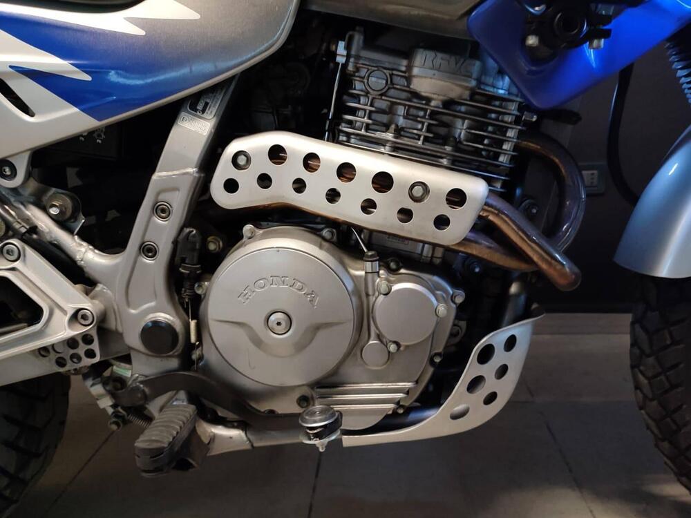 Honda NX 650 Dominator (1996 - 02) (3)