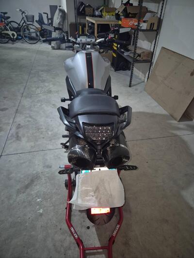 Yamaha FZ6 S2 (2007 - 11) usata