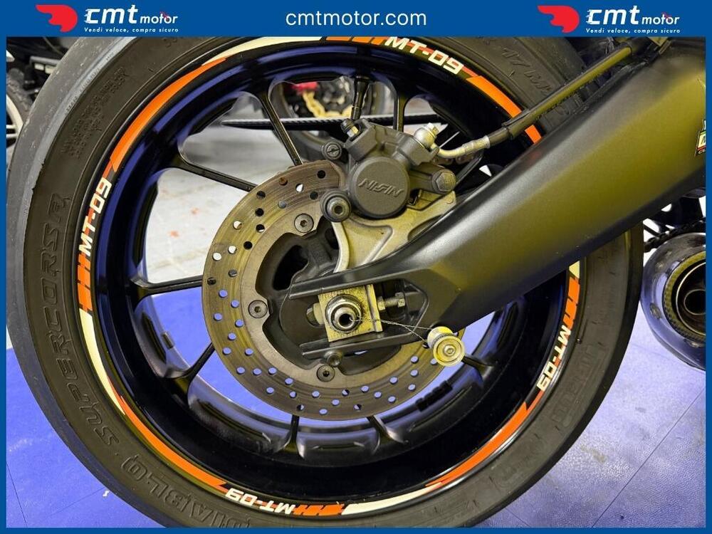 Yamaha MT-09 (2013 - 15) (11)