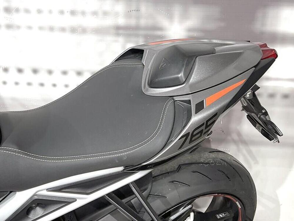 Triumph Street Triple 765 RS (2023 - 25) (4)