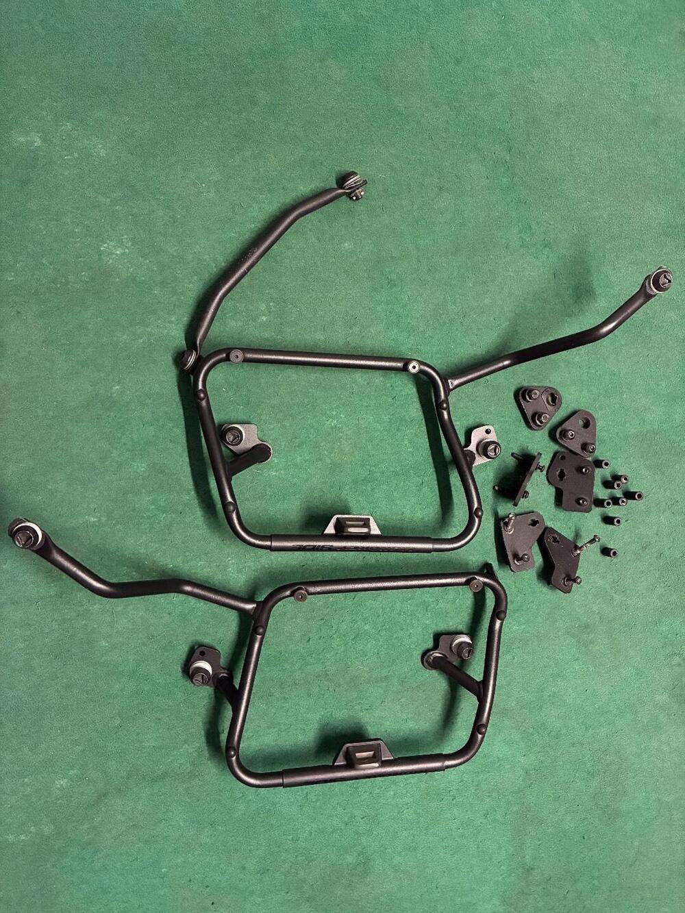 Valigie con telai Givi (5)