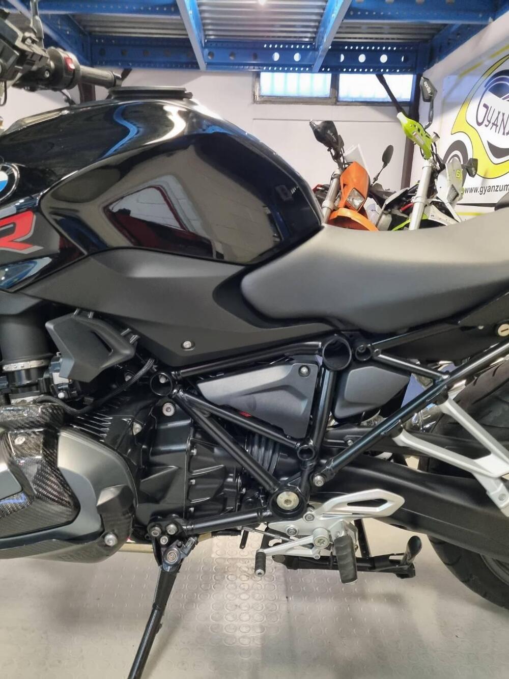 Bmw R 1250 R (2021 - 25) (3)